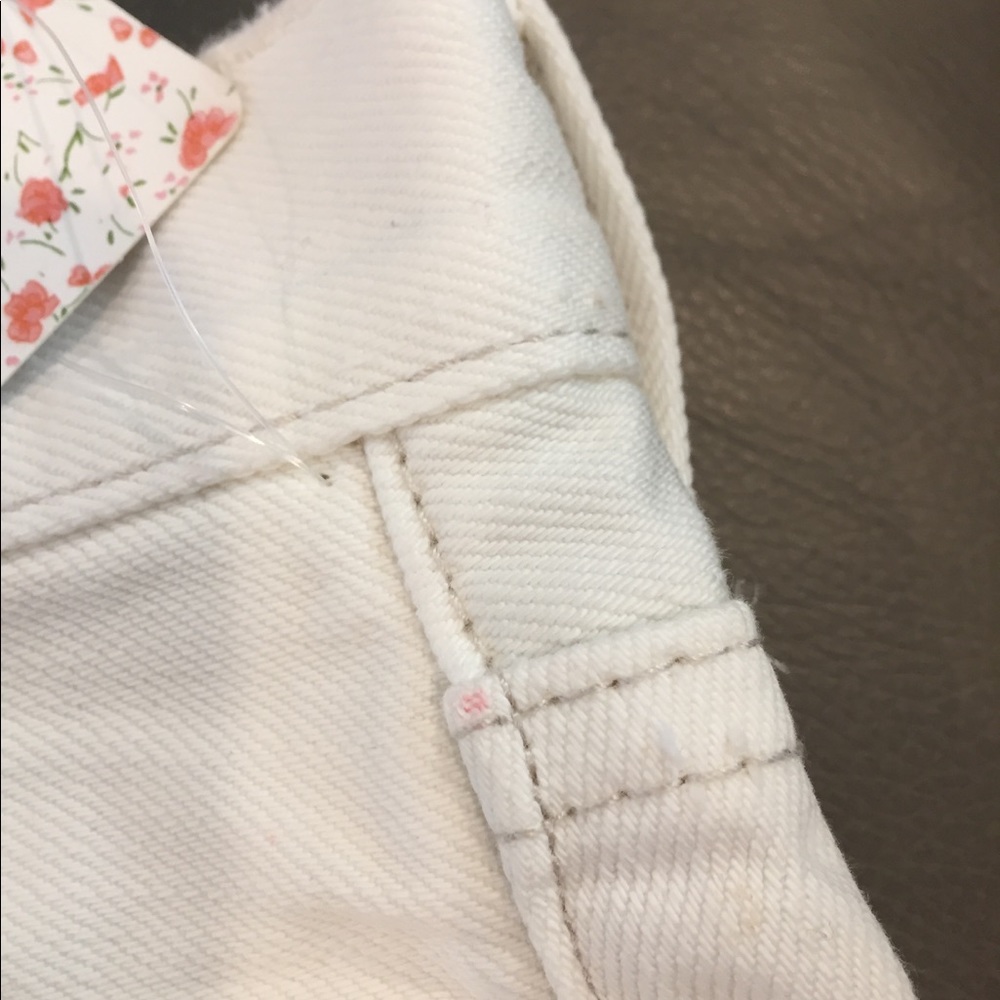 Free People Denim Shorts 27 Cream Crochet Distress - Picture 7 of 7